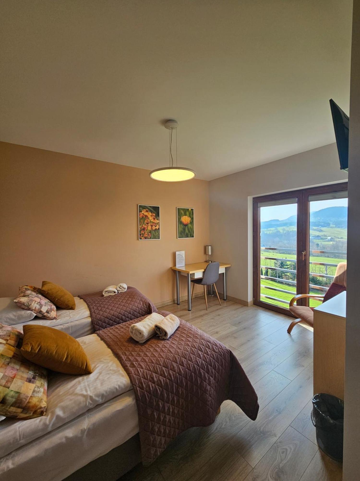 Beskid Rose & Slopnice